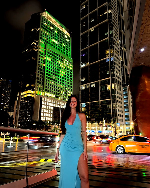 laurasaponara instagram image archive image