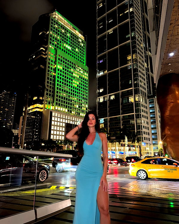 laurasaponara instagram image archive image