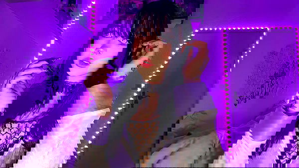 laurinchhhe image ~ Altpins