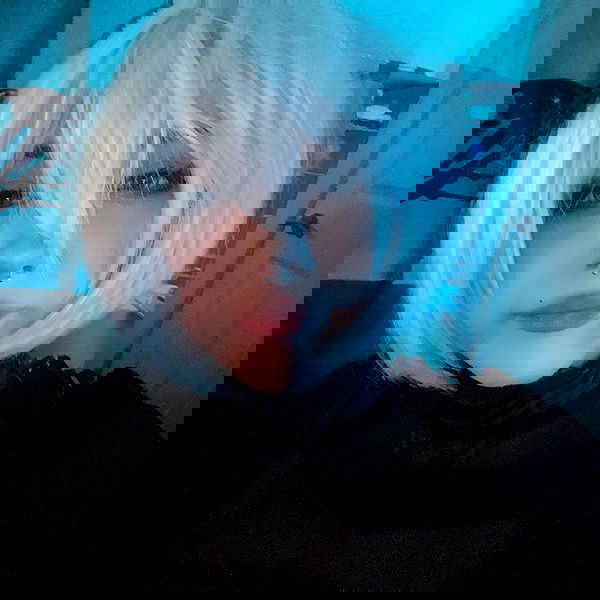 laurinchhhe image ~ Altpins