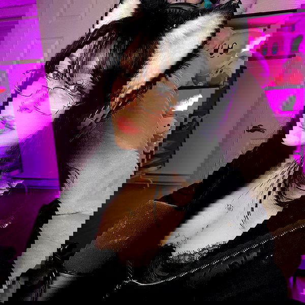 laurinchhhe image ~ Altpins