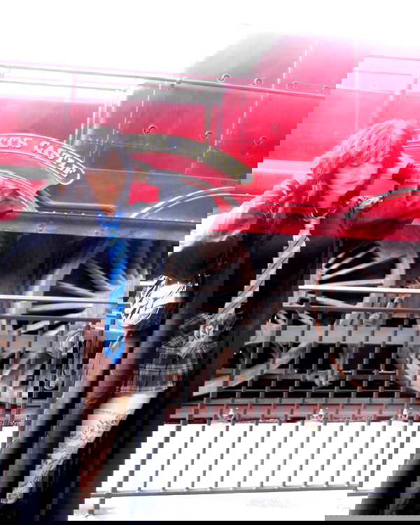 laurinchhhe image ~ Altpins