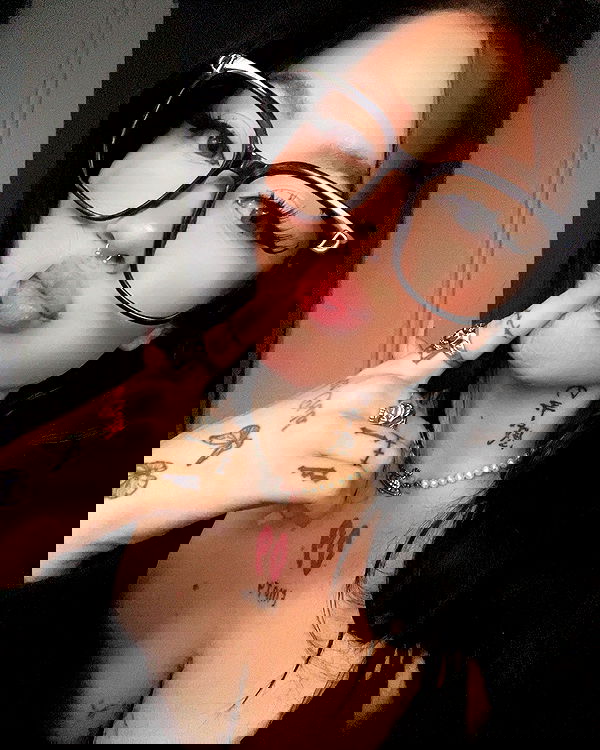 laurinchhhe image ~ Altpins