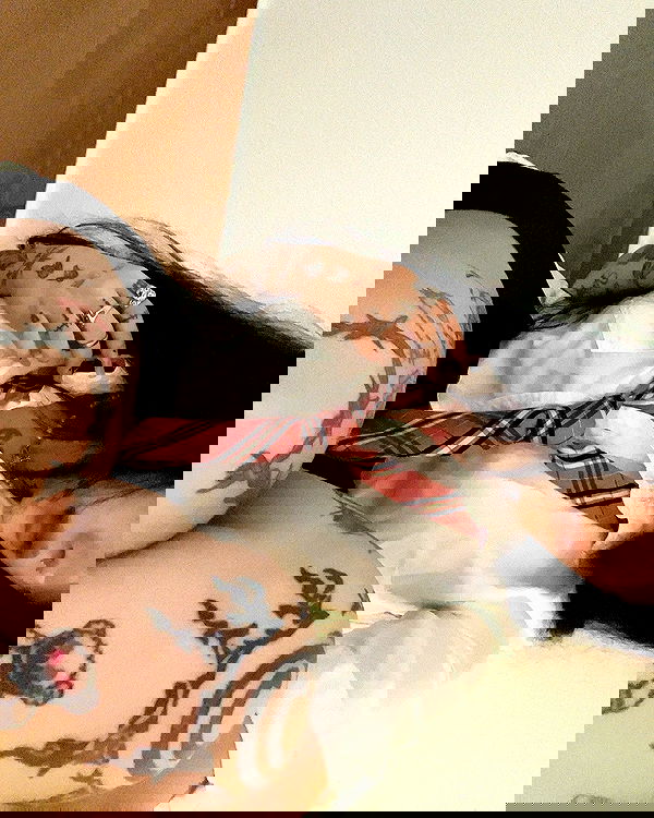 laurinchhhe image ~ Altpins