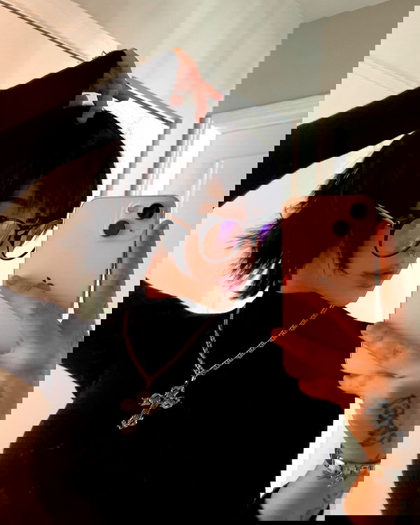 laurinchhhe image ~ Altpins