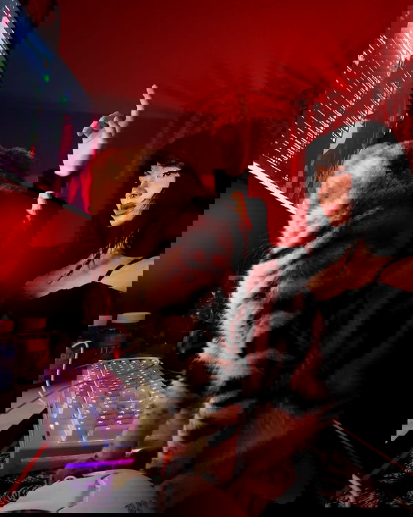 laurinchhhe image ~ Altpins