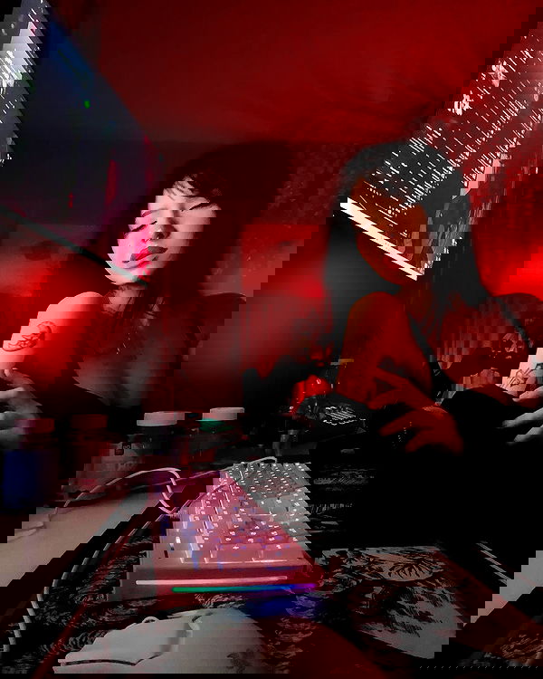 laurinchhhe image ~ Altpins