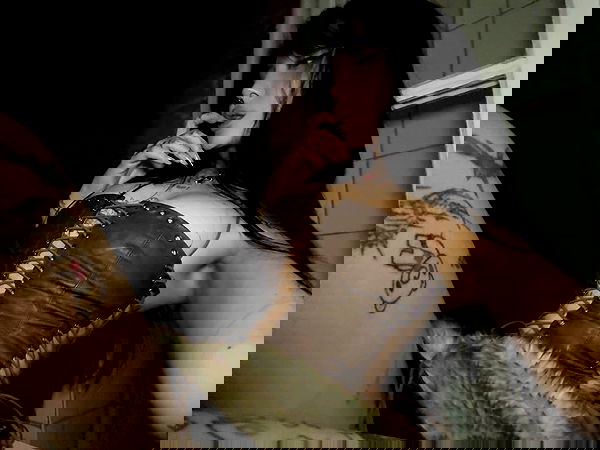 laurinchhhe image ~ Altpins