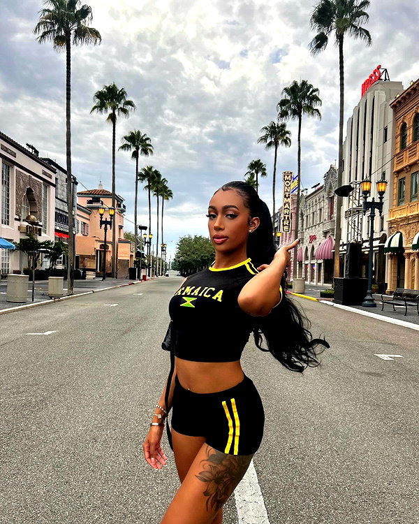 laurynluvena instagram image archive image