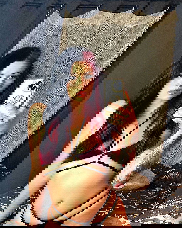 laylafleet1 laylafleet1 archive image