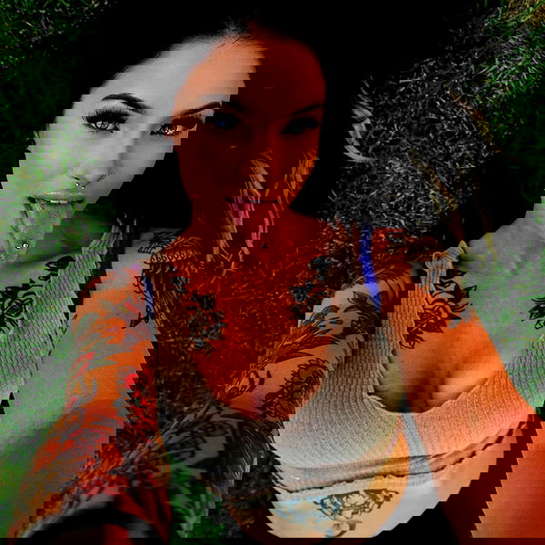 laylafleet1 laylafleet1 archive image