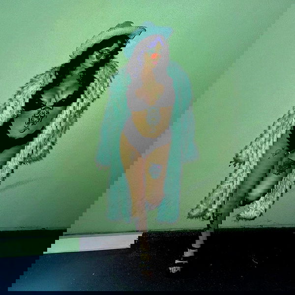 laylafleet1 laylafleet1 archive image