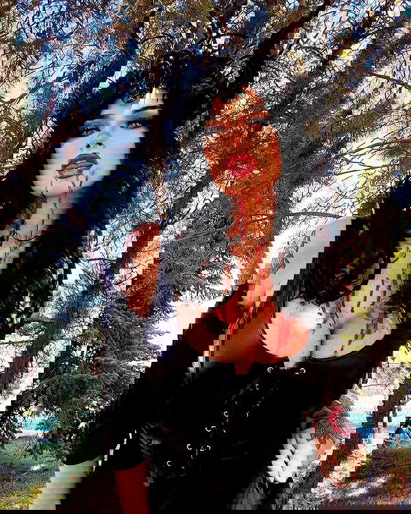 laylafleet1 laylafleet1 archive image