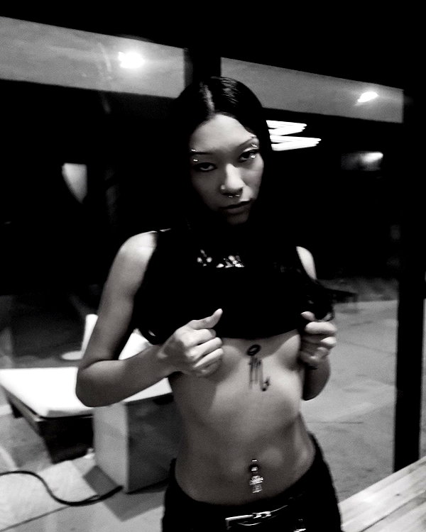 laylanichika instagram image archive image