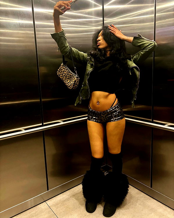 laylanichika instagram image archive image