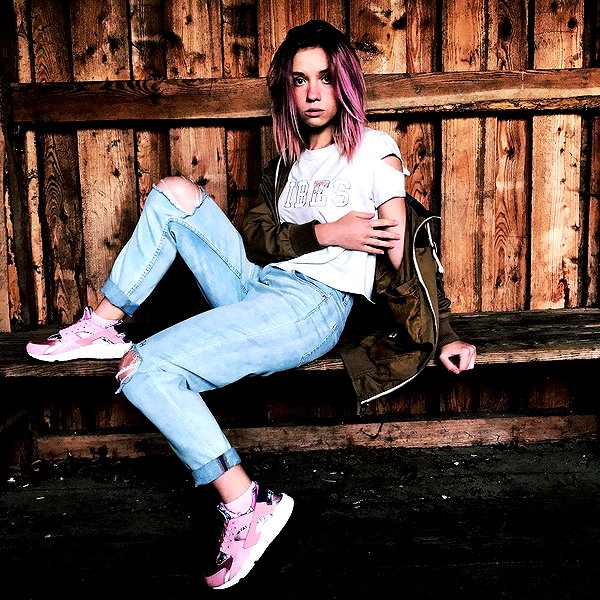 leyagornaya instagram image archive image