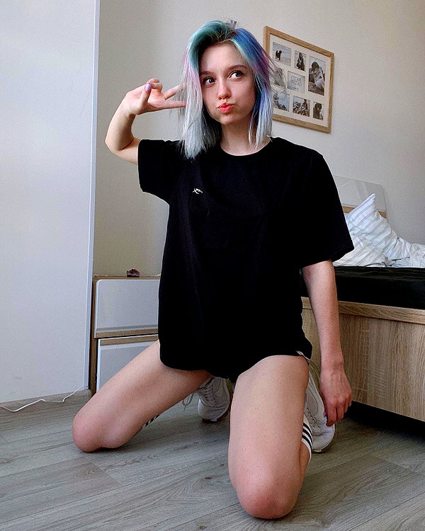 leyagornaya instagram image archive image