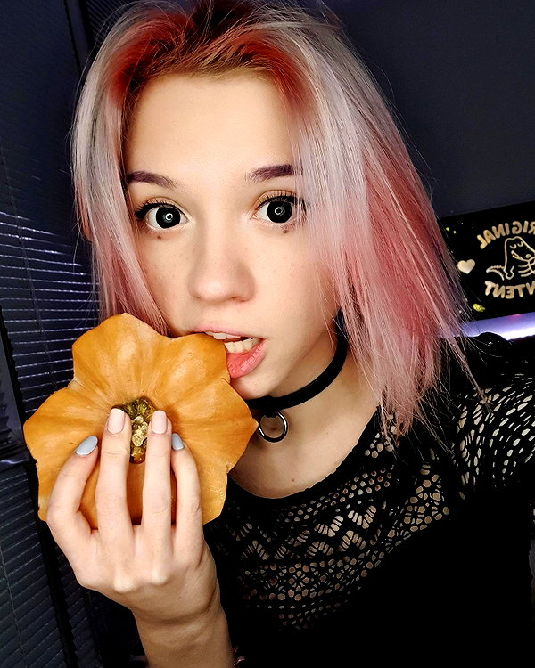 leyagornaya instagram image archive image