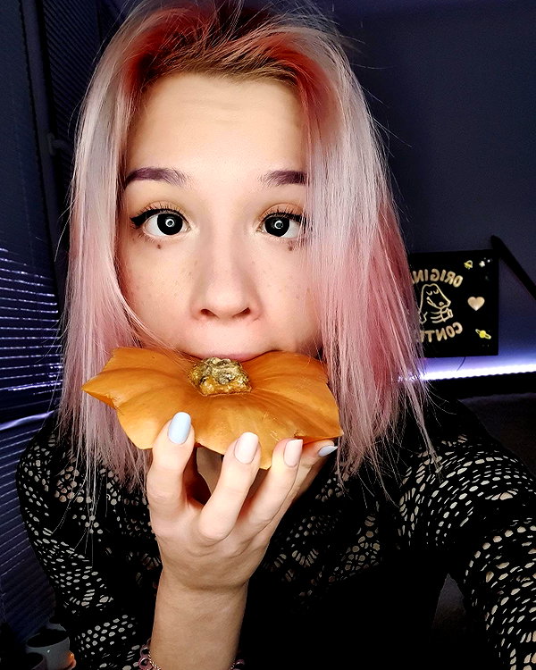 leyagornaya instagram image archive image
