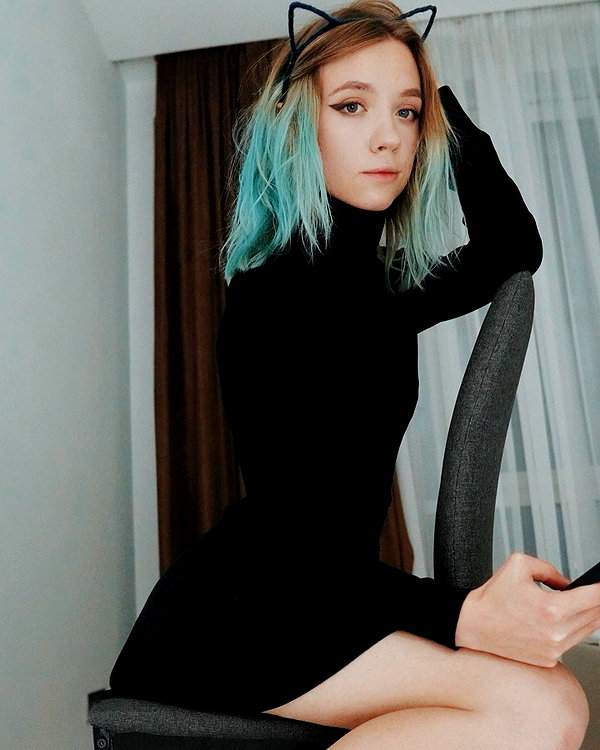 leyagornaya instagram image archive image