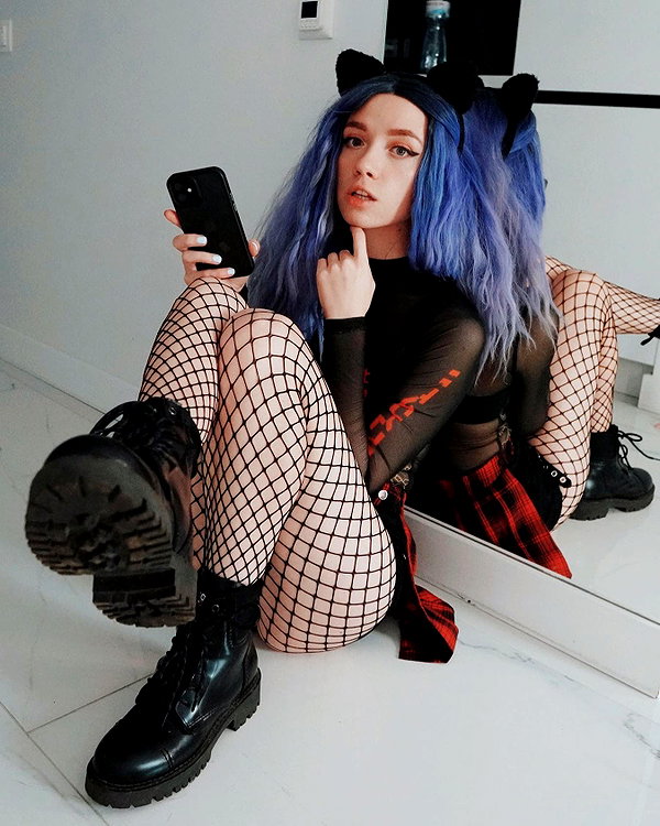 leyagornaya instagram image archive image