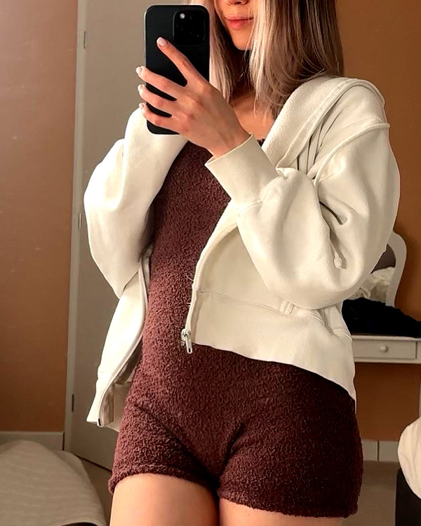leyagornaya instagram image archive image