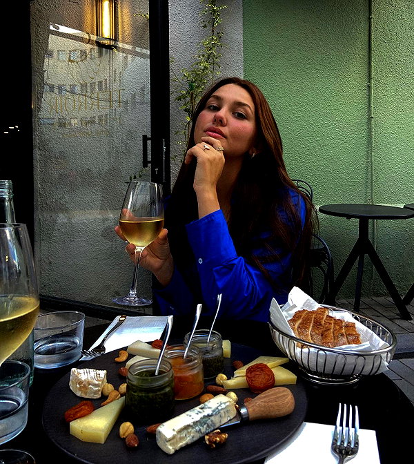 liar.lu instagram image archive image