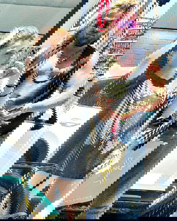 liashaked liashaked archive image