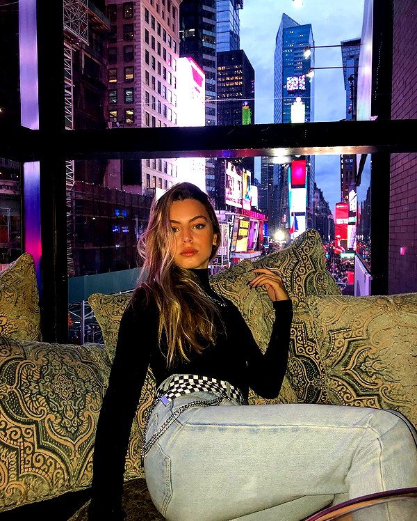 liazion instagram image archive image