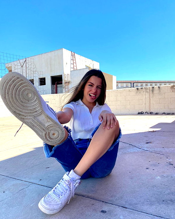 liazion instagram image archive image