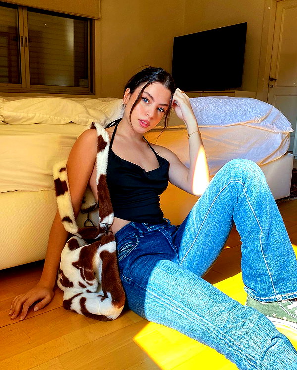 liazion instagram image archive image