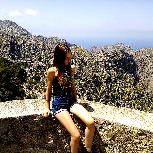 lihi.k_ instagram image archive image