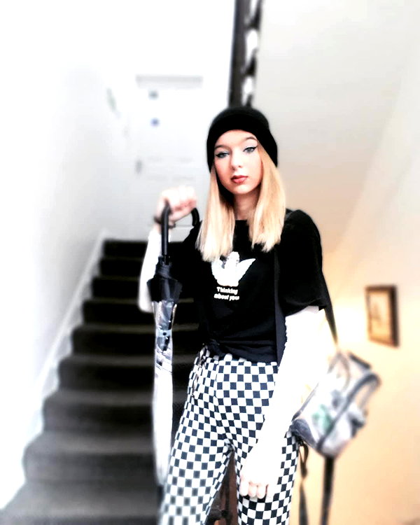 lihi.k_ instagram image archive image