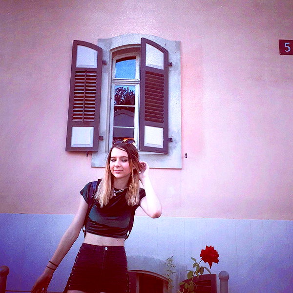 lihi.k_ instagram image archive image