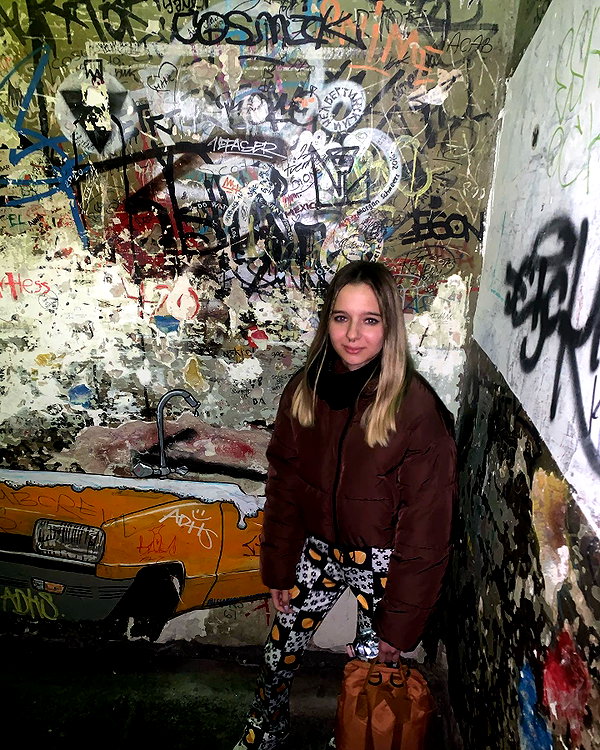 lihi.k_ instagram image archive image