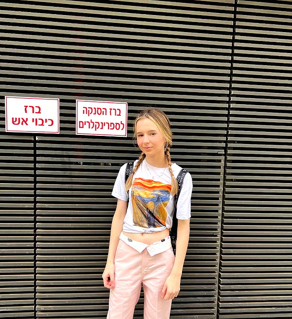 lihi.k_ instagram image archive image