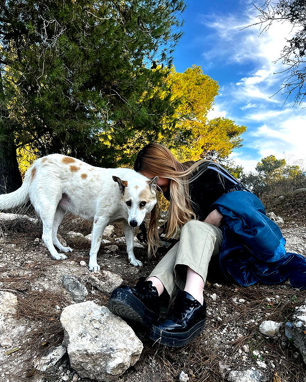 lihi.k_ instagram image archive image