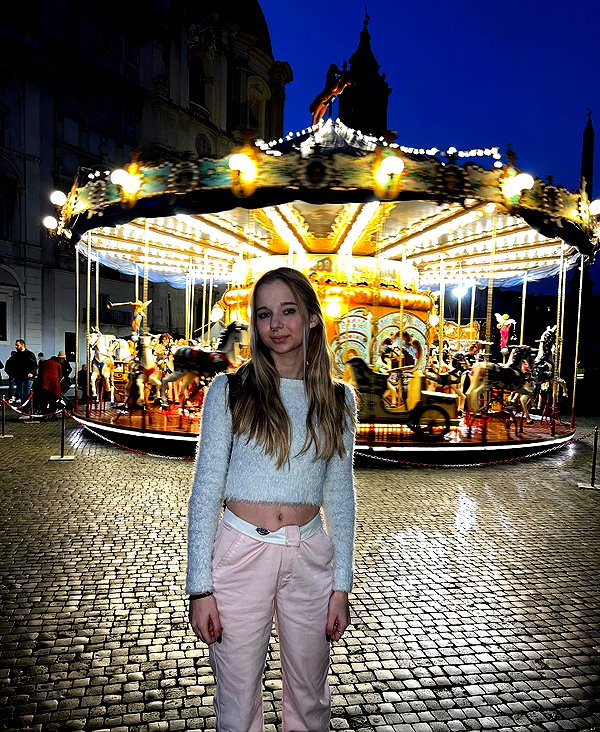 lihi.k_ instagram image archive image