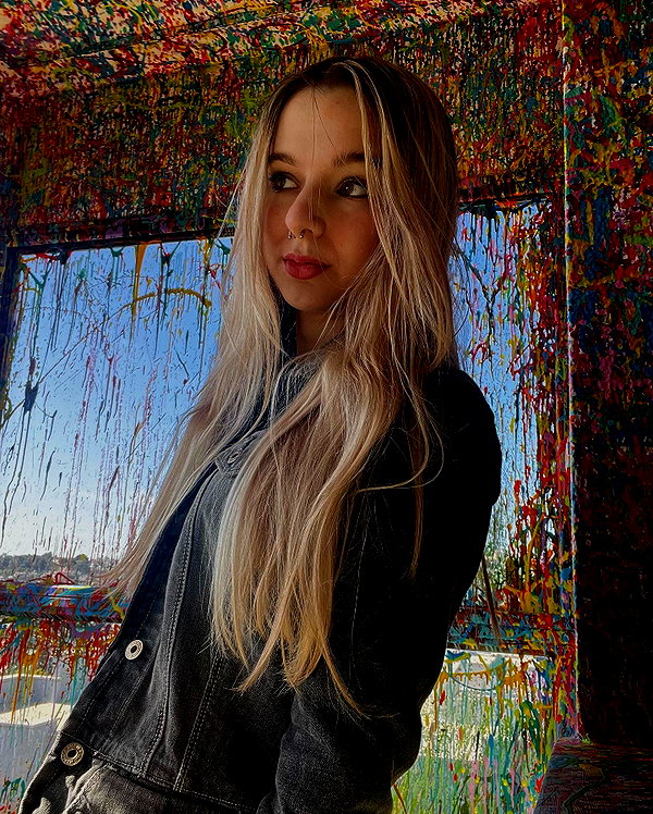 lihi.k_ instagram image archive image