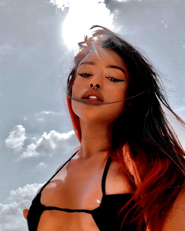 liiuuar instagram image archive image