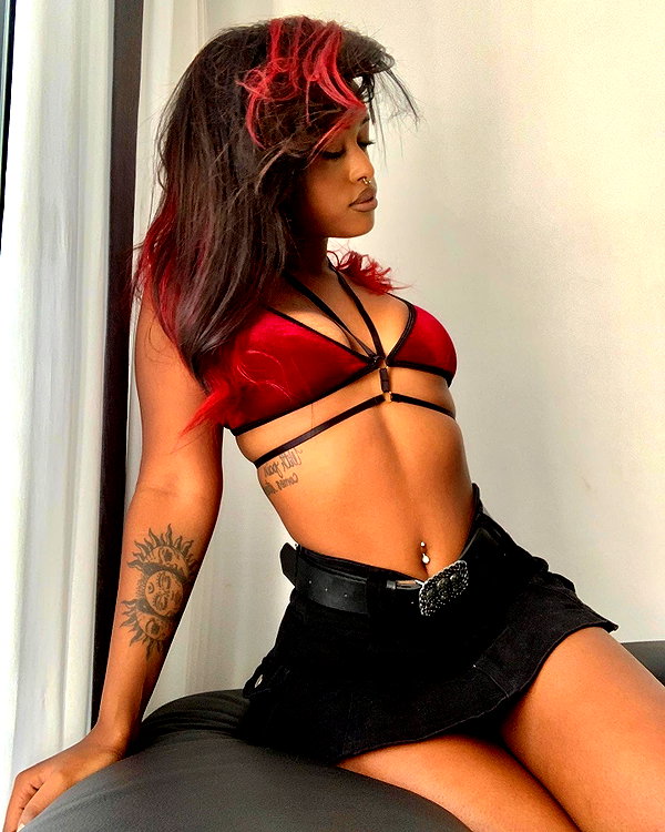 liiuuar instagram image archive image