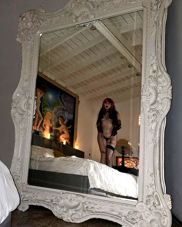 lilith.hecate lilith.hecate archive image