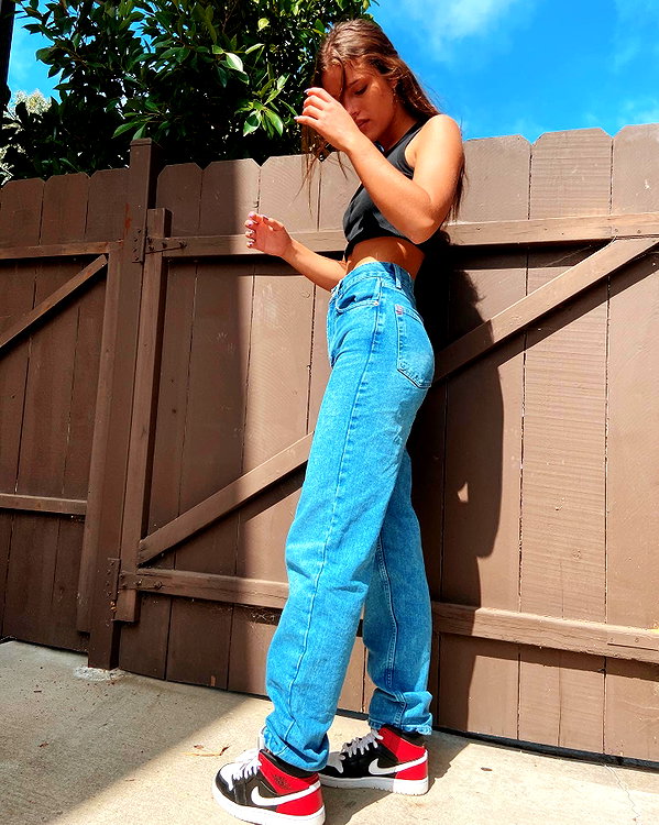 lillywestonn instagram image archive image