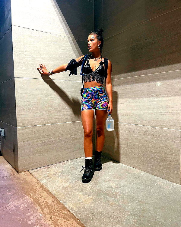 lillywestonn instagram image archive image