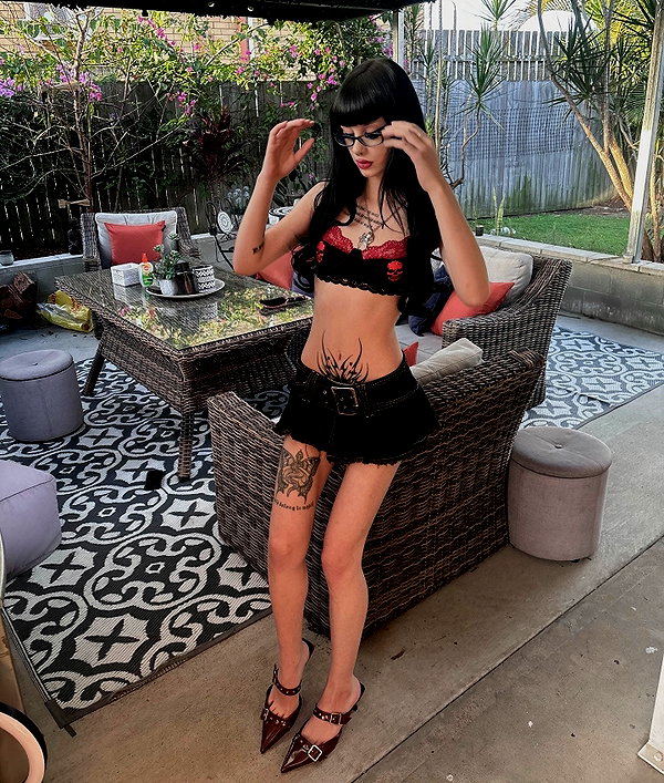 livindeadyaz instagram image archive image