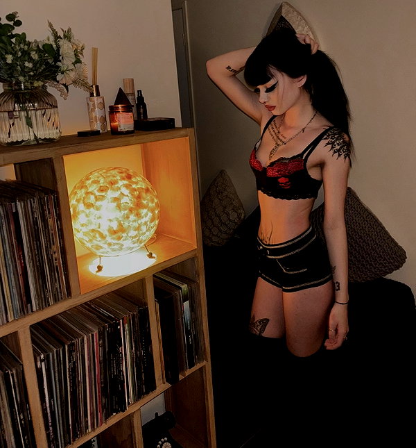 livindeadyaz instagram image archive image