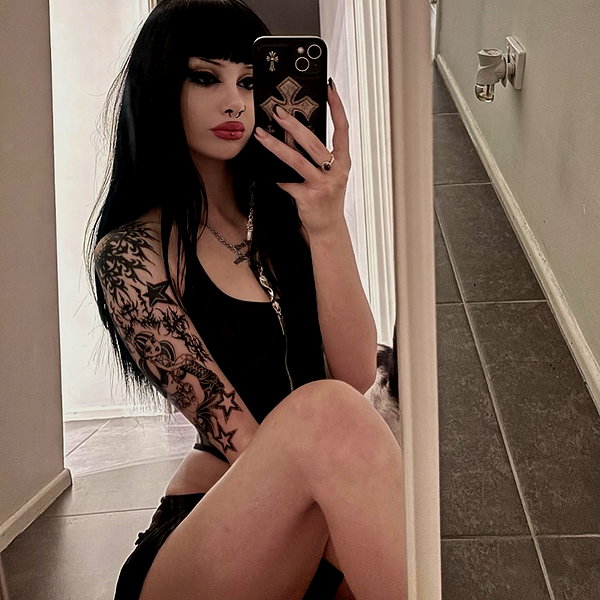 livindeadyaz instagram image archive image