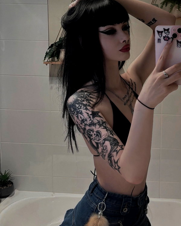 livindeadyaz instagram image archive image