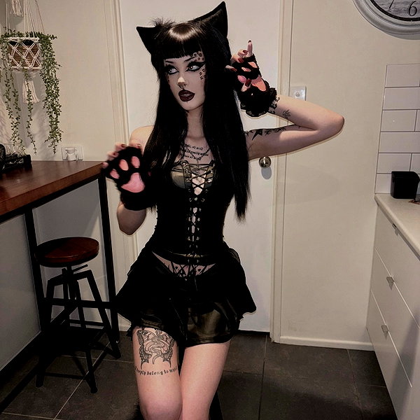 livindeadyaz instagram image archive image