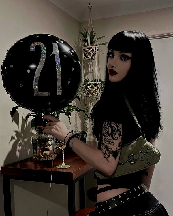 livindeadyaz instagram image archive image